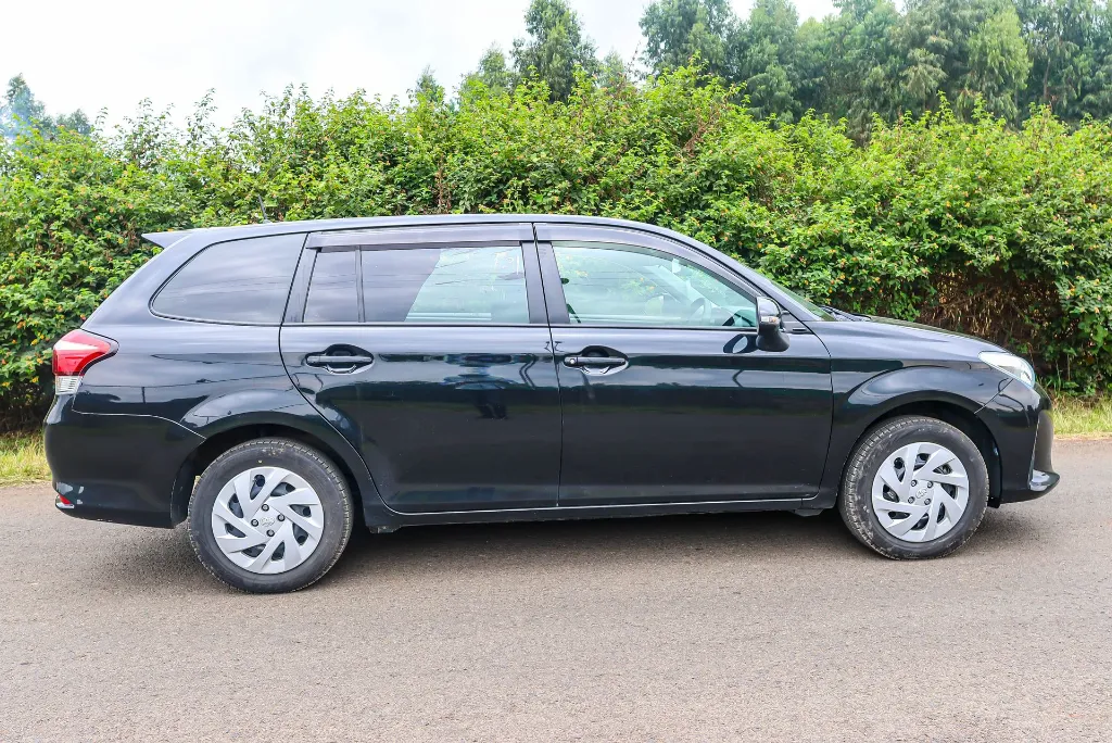 Toyota Fielder 2018 BLACK (3).webp