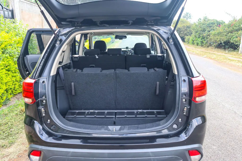 Mitsubishi Outlander 2017 (6).webp