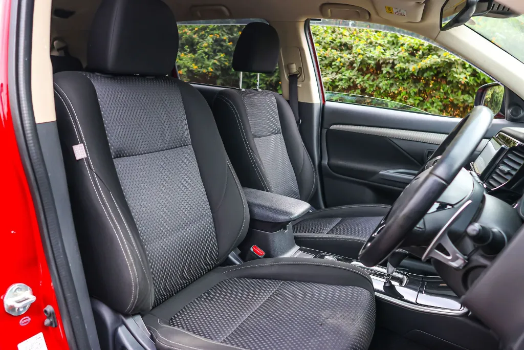 Mitsubishi Outlander 2018 (5).webp