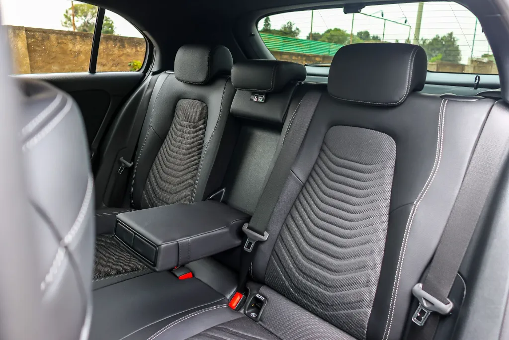 Mercedes-Benz A180 2018 (1).webp